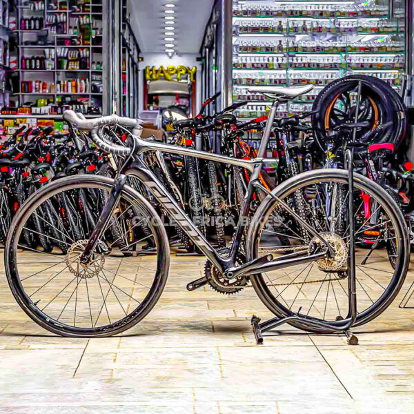 Giant Defy Advance 2 M Carbon 2021 - Image 6