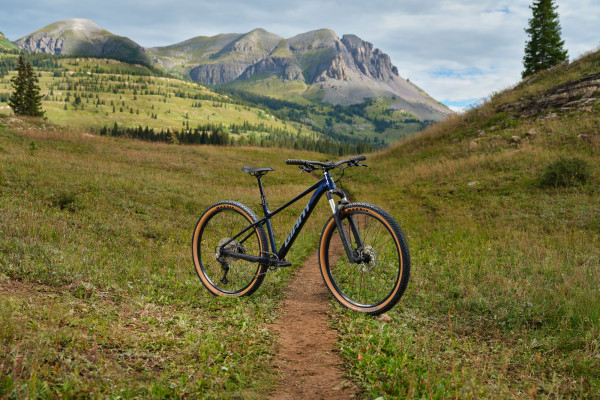 Giant Talon 0 2025 29-Inch Mountain Bike with ALUXX Aluminum Frame - Image 7