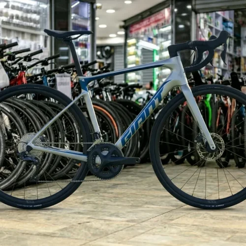 Giant Defy Advanced 2 Road Bike