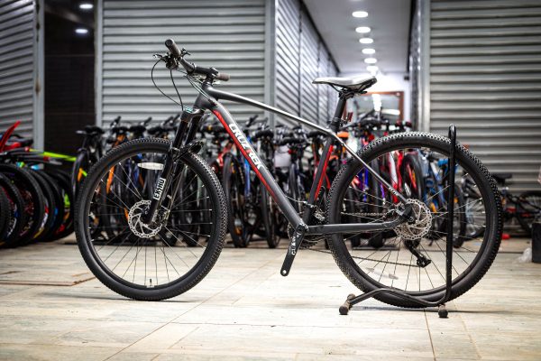 Cruztrek Kleever size 27.5 Black - Image 9