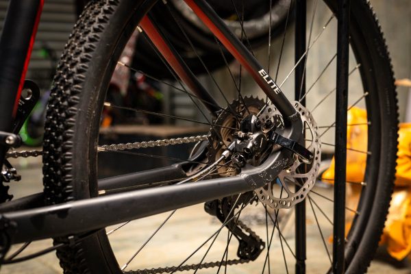 Cruztrek Kleever size 27.5 Black - Image 2