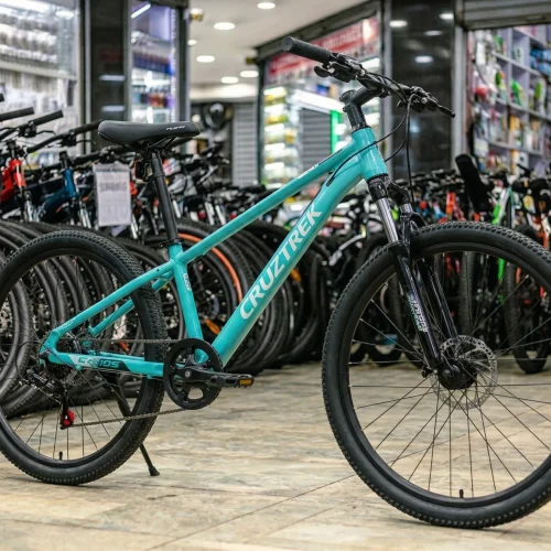 Cruztrek Kudos 24-Inch Girls Bike with 7-Speed Drivetrain