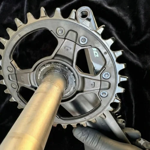 Shimano Deore FC-M6100 2-Piece Crankset with 32T Chainring