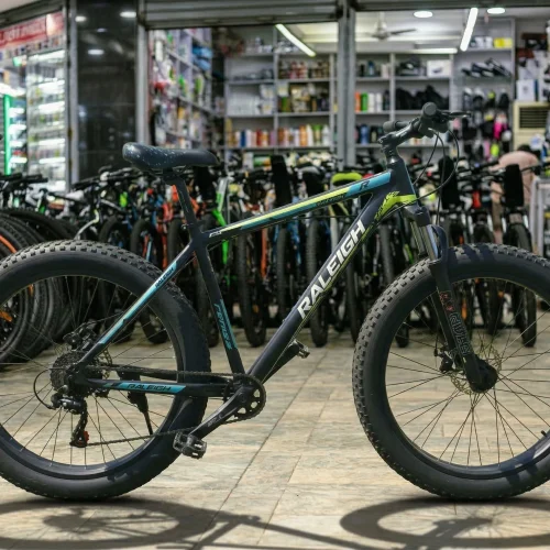 Raleigh Fatbike Mountain Bike 26-Inch Lightweight with Suspension Fork