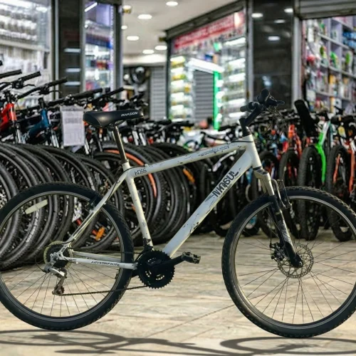 Apollo Mogul Mountain Bike 26-Inch with Shimano Drivetrain