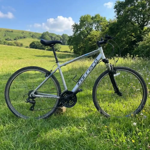 Carrera Crossfire 1 Hybrid Bike 27.5-Inch with Aluminum Frame