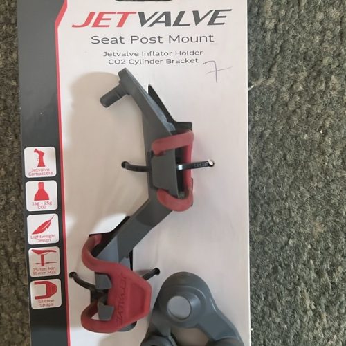 Giant Jet Valve seat post CO2 mount