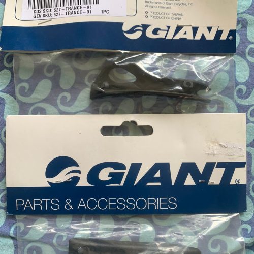 Giant D-Link Cable Protector