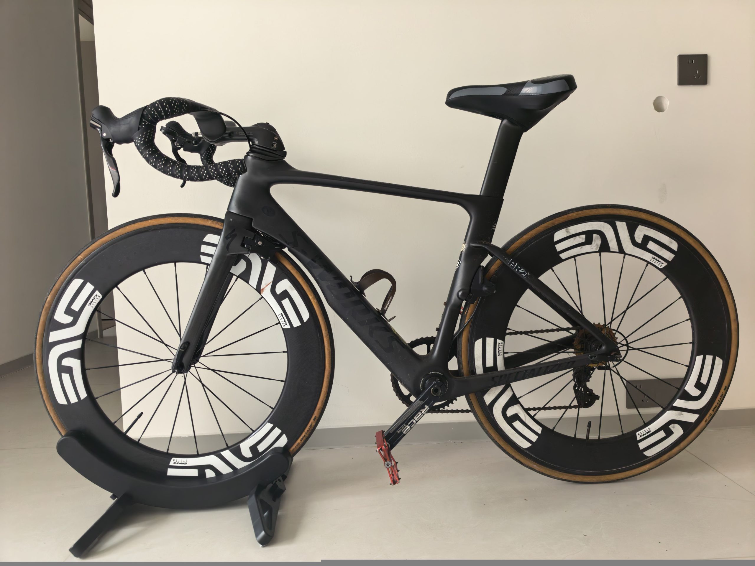 Specialized Venge Vias Aero Carbon Road Bike (Genuine Import)
