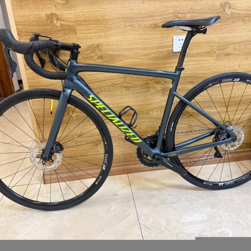Specialized Tarmac SL6 Carbon Road Bike — Size 52 (Genuine Import)